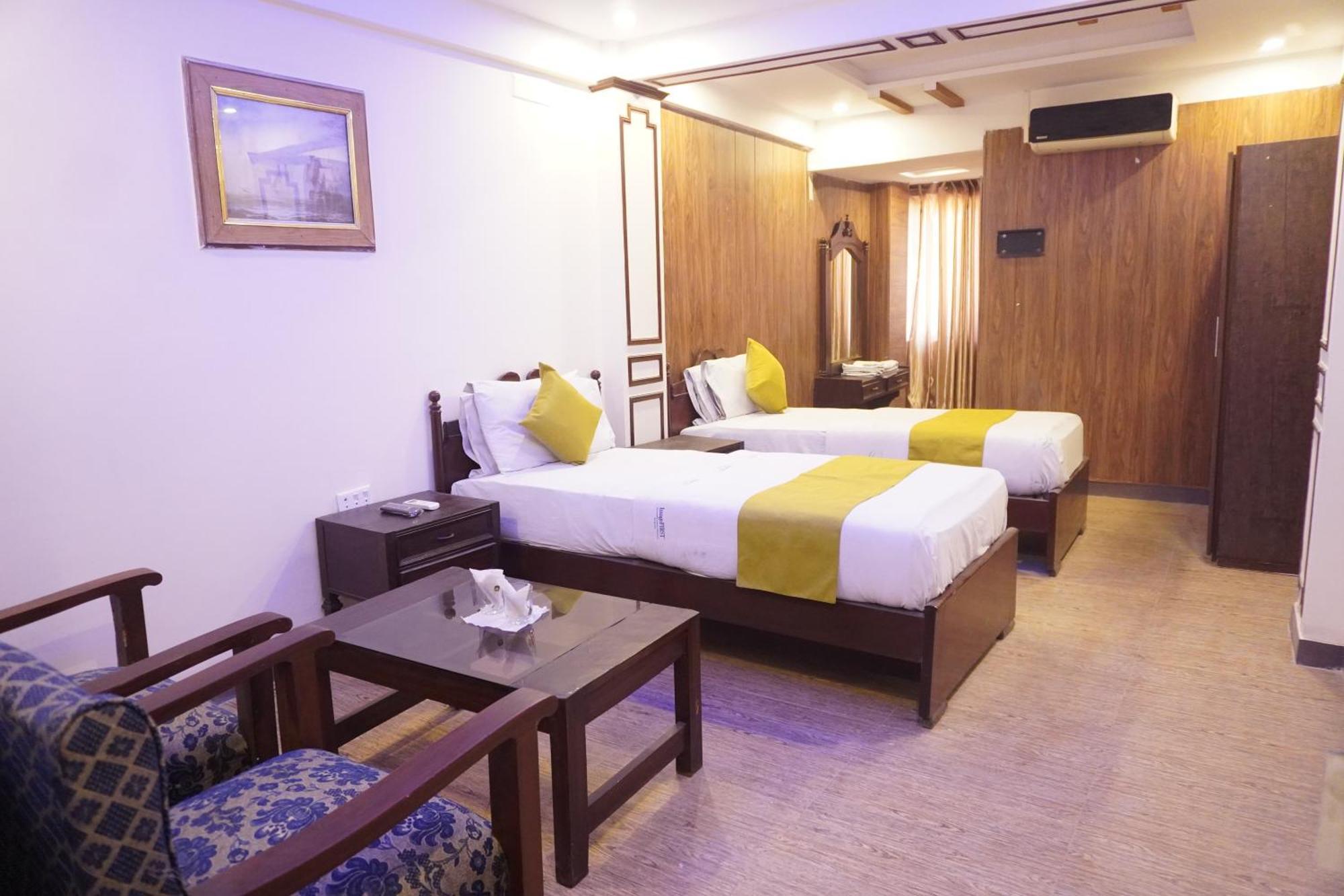 National Hotel Lahore Eksteriør bilde