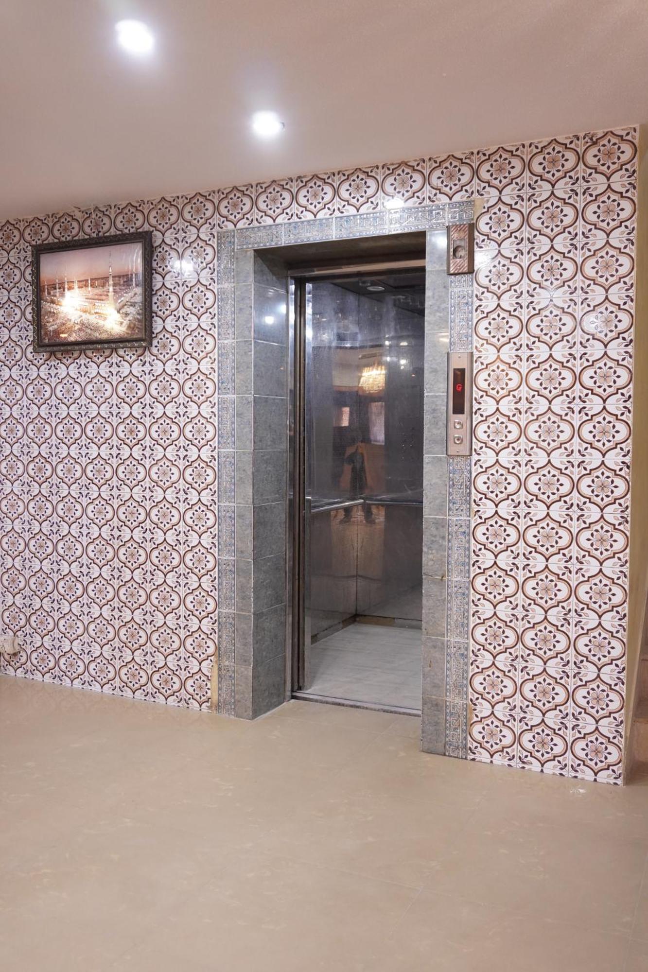 National Hotel Lahore Eksteriør bilde