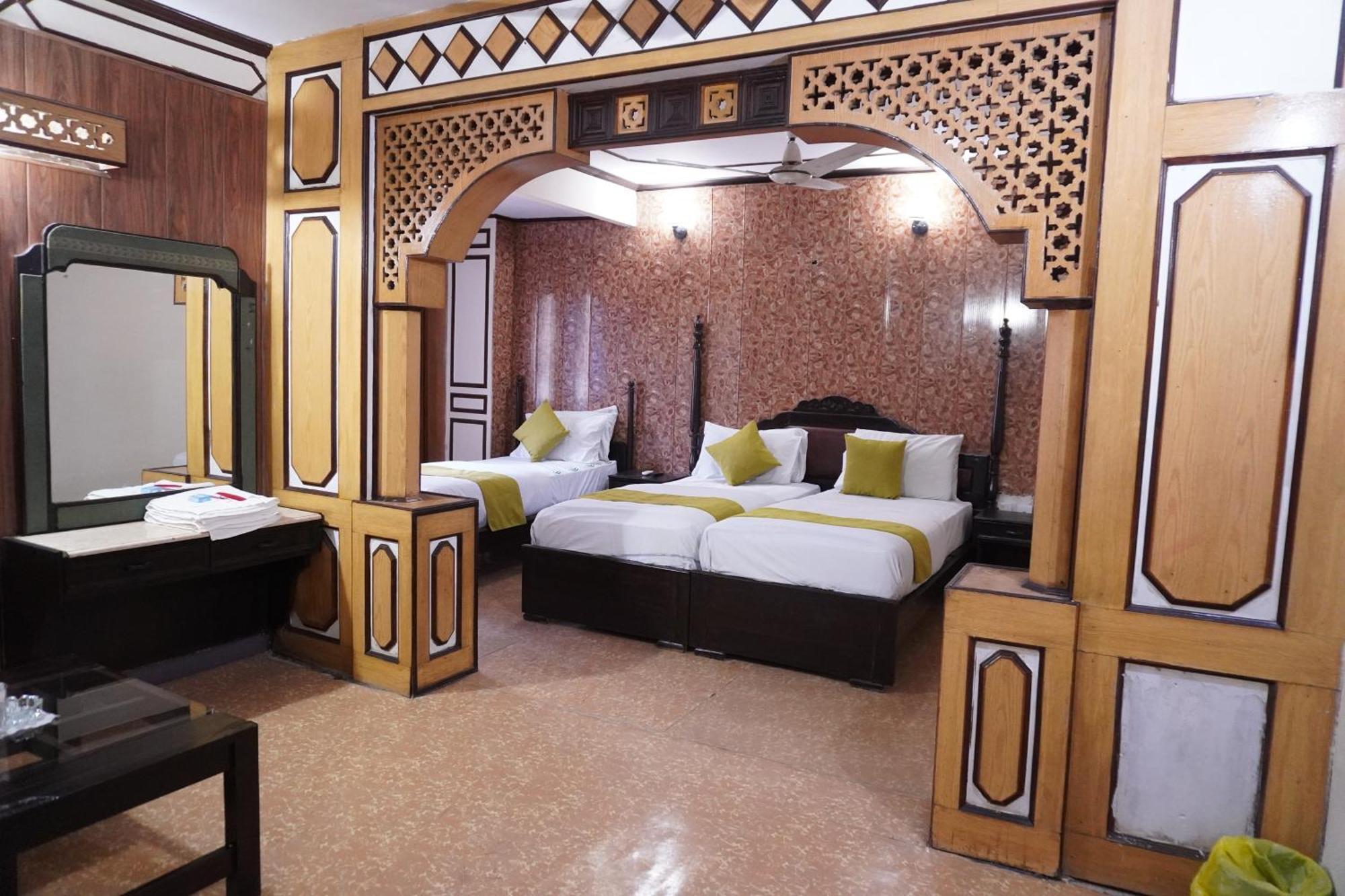 National Hotel Lahore Eksteriør bilde