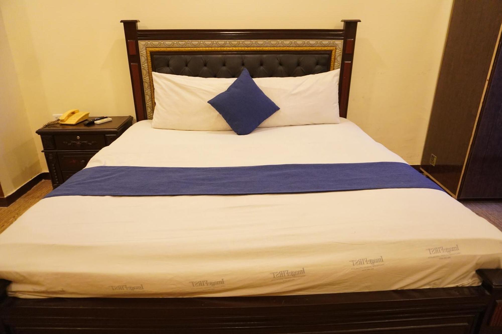 National Hotel Lahore Eksteriør bilde