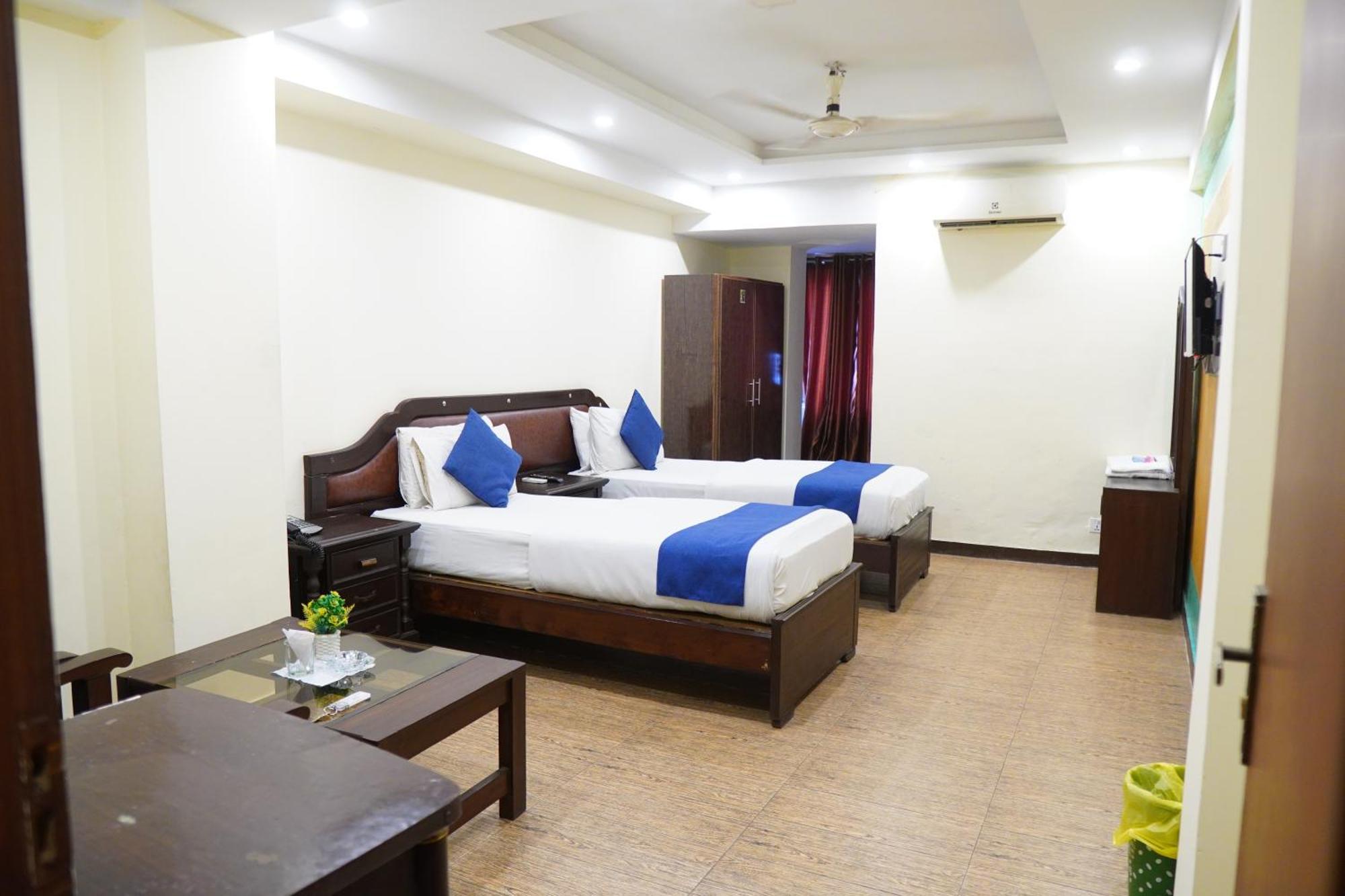 National Hotel Lahore Eksteriør bilde