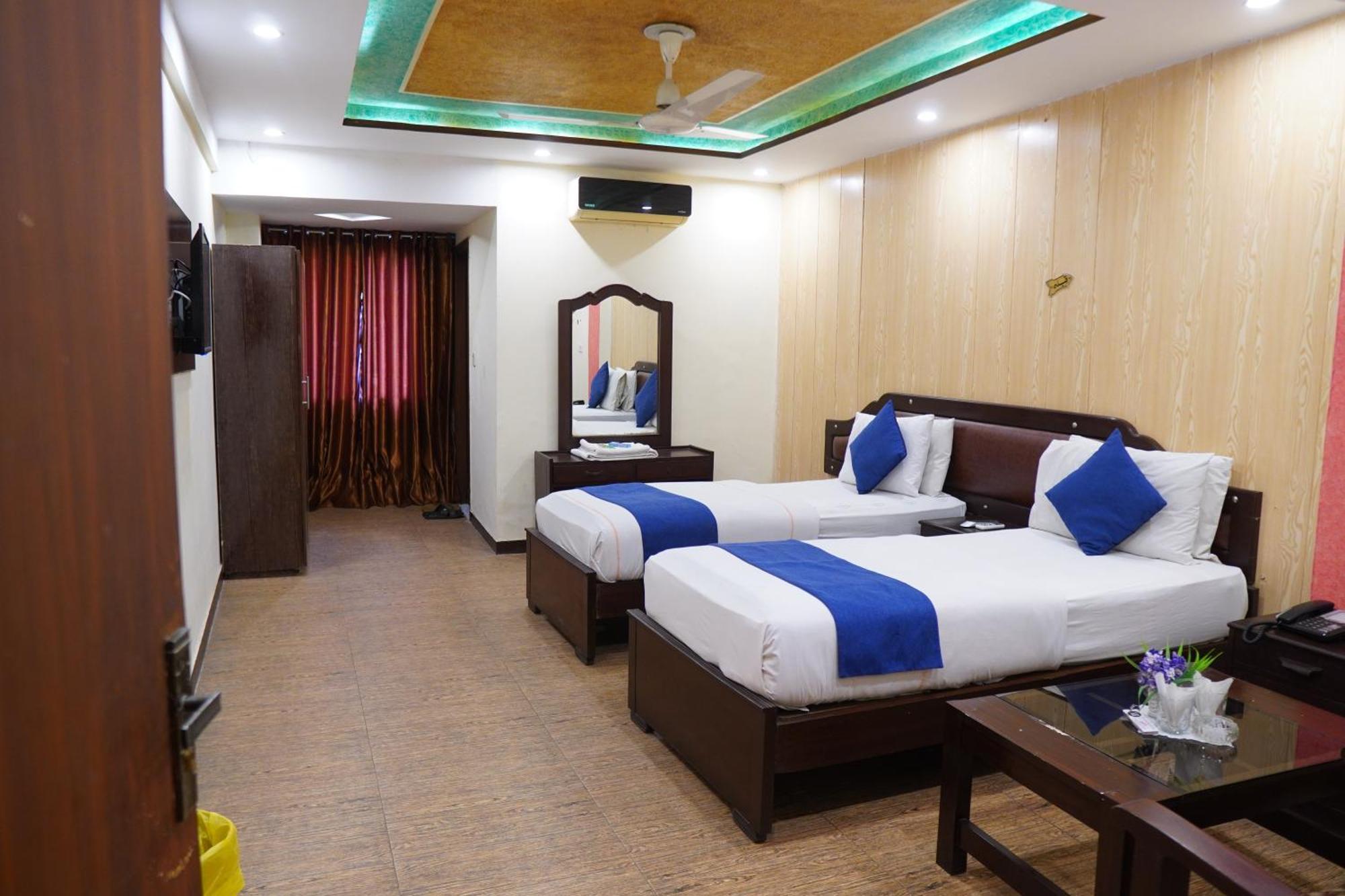 National Hotel Lahore Eksteriør bilde