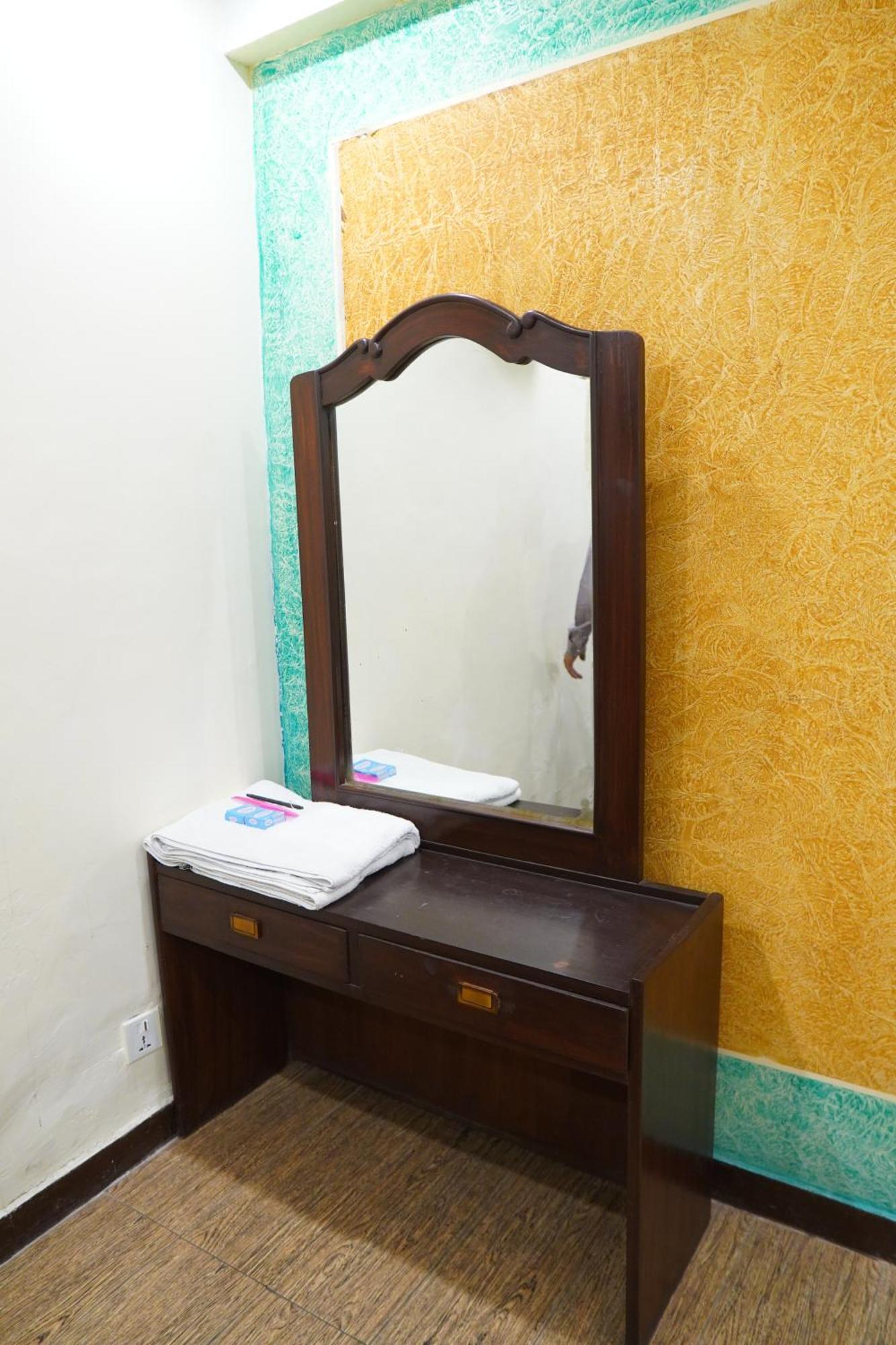 National Hotel Lahore Eksteriør bilde