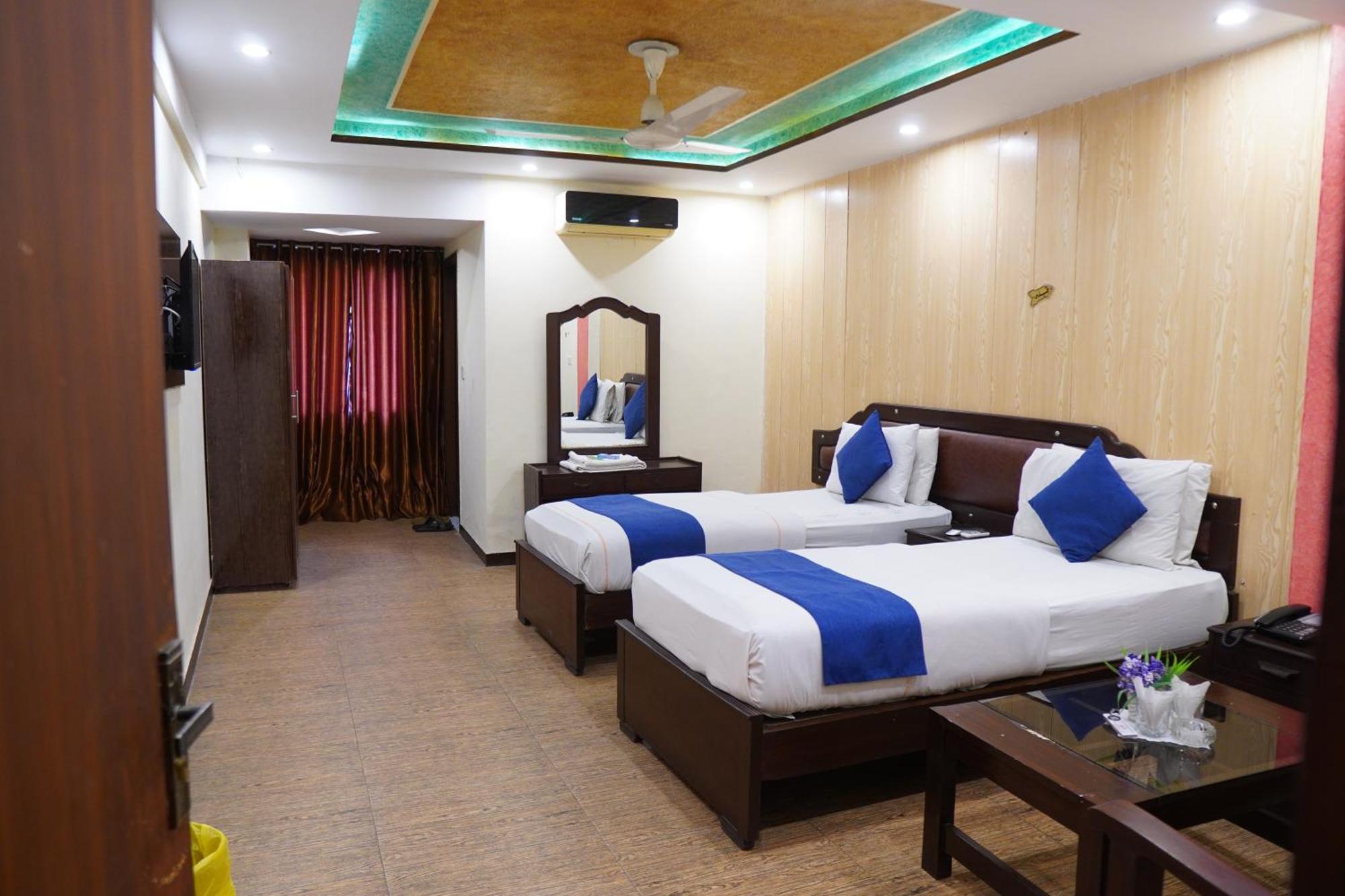 National Hotel Lahore Eksteriør bilde